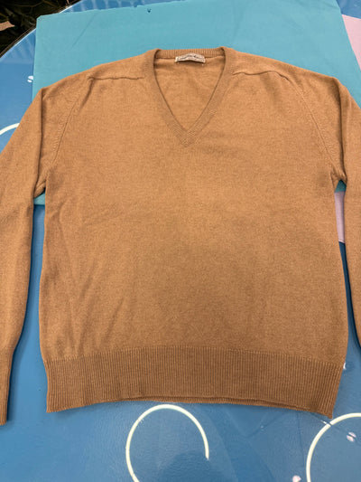 Saks Fifth Avenue 100% Cashmere Sweater (44)